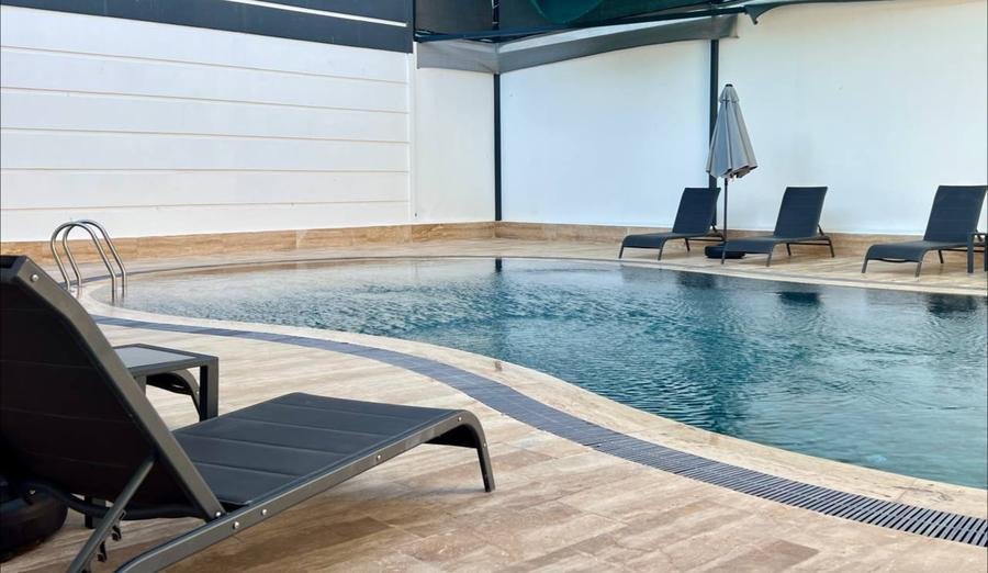 Piscine privée pour femmes : le critère essentiel d'une résidence halal